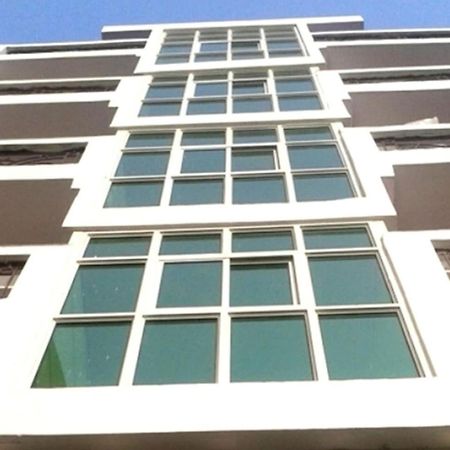 Charanpahari Hotel 뉴델리 외부 사진