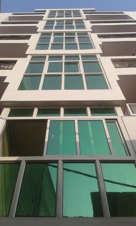 Charanpahari Hotel 뉴델리 외부 사진