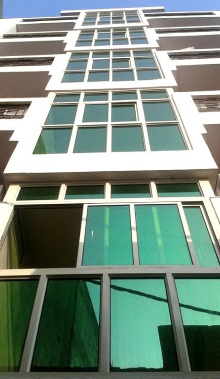 Charanpahari Hotel 뉴델리 외부 사진