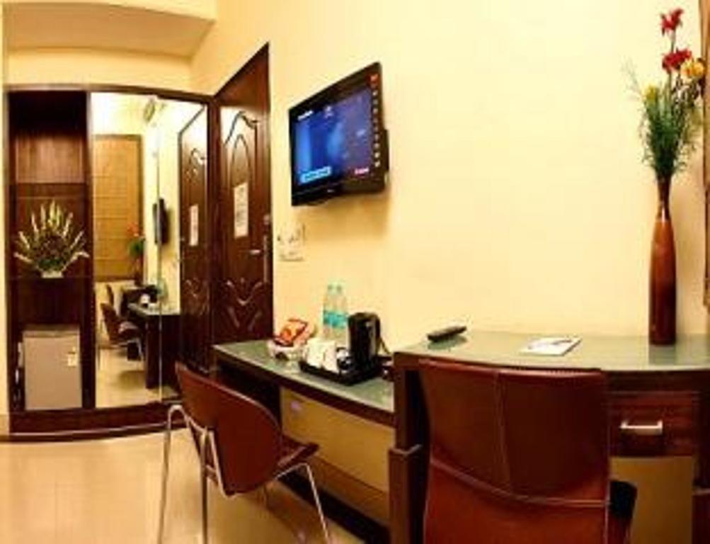 Charanpahari Hotel 뉴델리 외부 사진